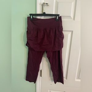 Size L capri skirt combo! Worn once